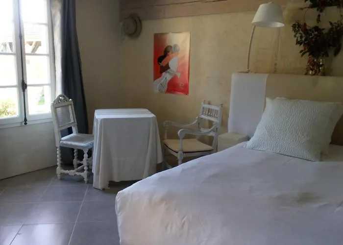 Clos Du Gaja Pres De Jazz In Marciac 3*