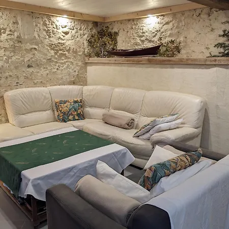 Clos Du Gaja Pres De Jazz In Marciac