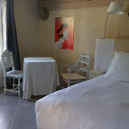 Clos Du Gaja Pres De Jazz In Marciac 3*