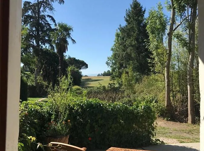 Clos Du Gaja Pres De Jazz In Marciac Troncens